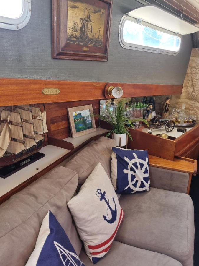 Traditional Boat Hotel Thorpe  Exterior foto