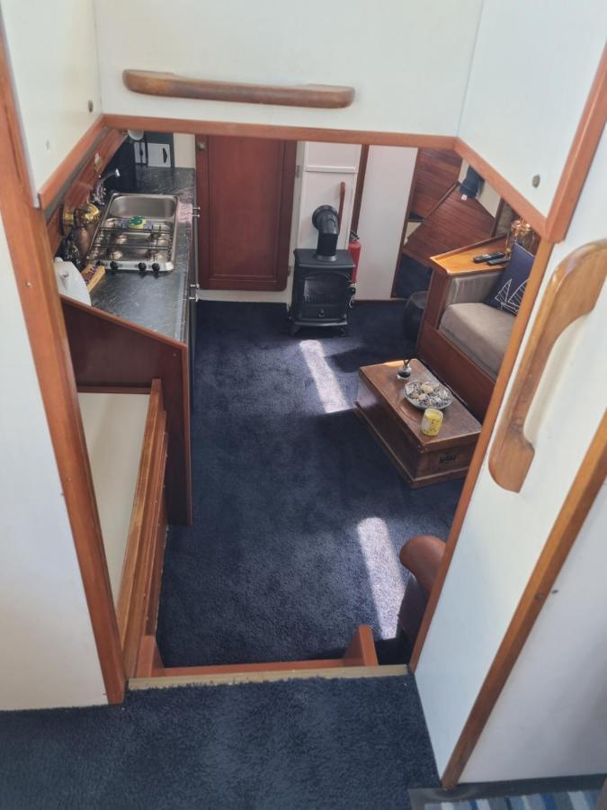 Traditional Boat Hotel Thorpe  Exterior foto